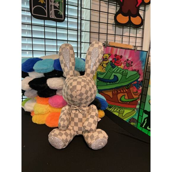 WHITE DAIMER LOUIS VUITTON LV CRYSTALLIZED BUNNY LUXURY PLUSHY - Picture 1 of 2